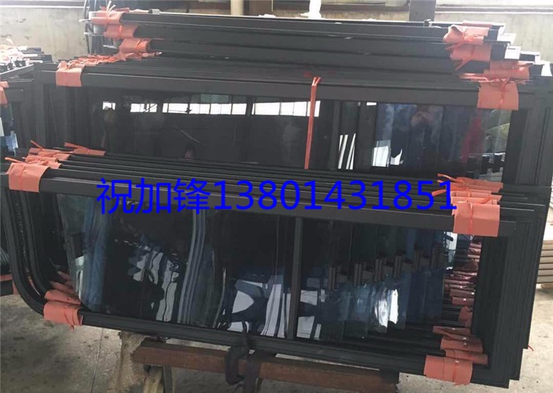 客車(chē)車(chē)窗